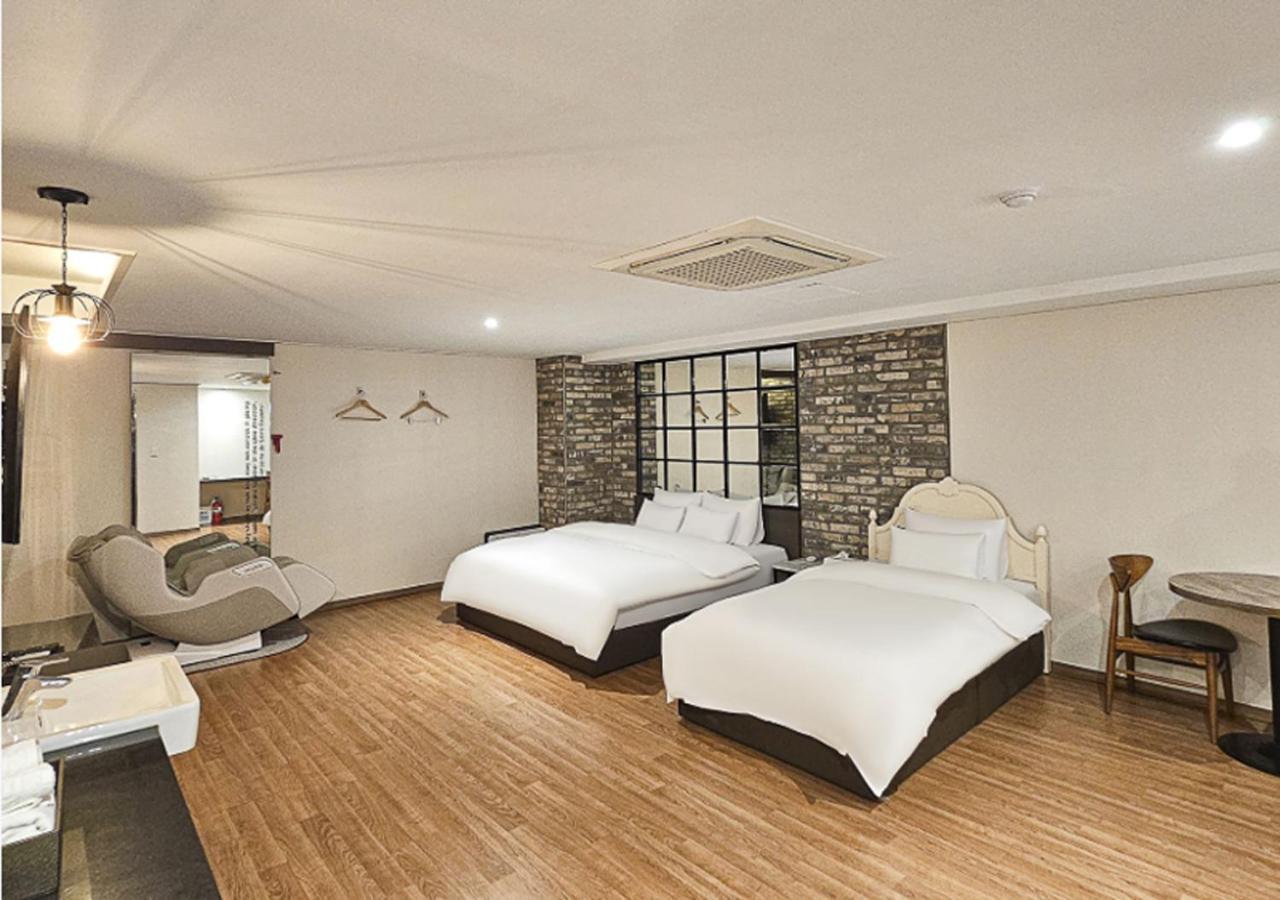 Regency Hotel Соннам Екстер'єр фото