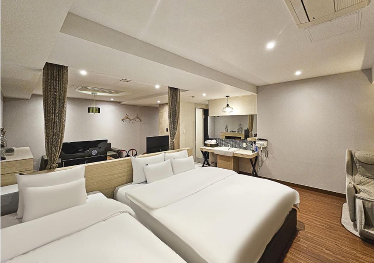 Regency Hotel Соннам Екстер'єр фото